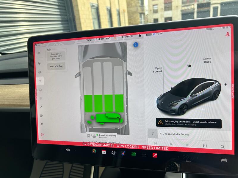 TESLA MODEL 3