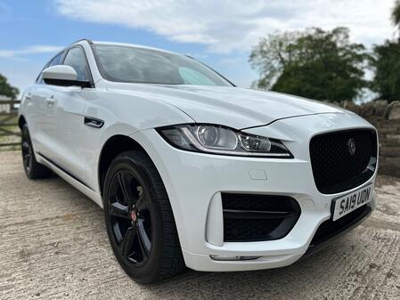 JAGUAR F-PACE 2.0 D180 R-Sport